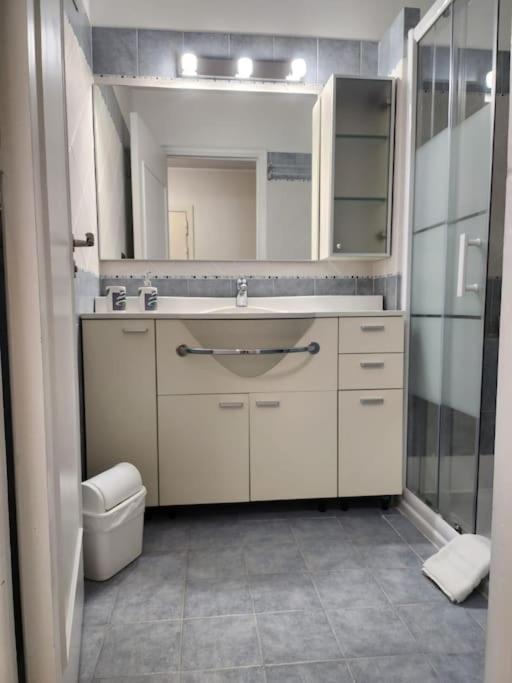 Appartement Ambassadeur Menton Exterior foto